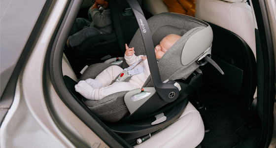 Siège auto, base ISOFIX et accessoires